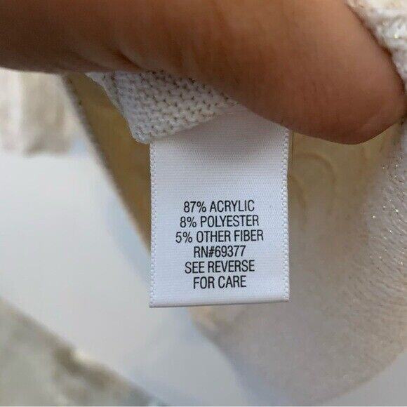 Croft & Barrow Cream Gold Shimmer Cable Knit VNeck Sweater Size Small - Picture 5 of 5